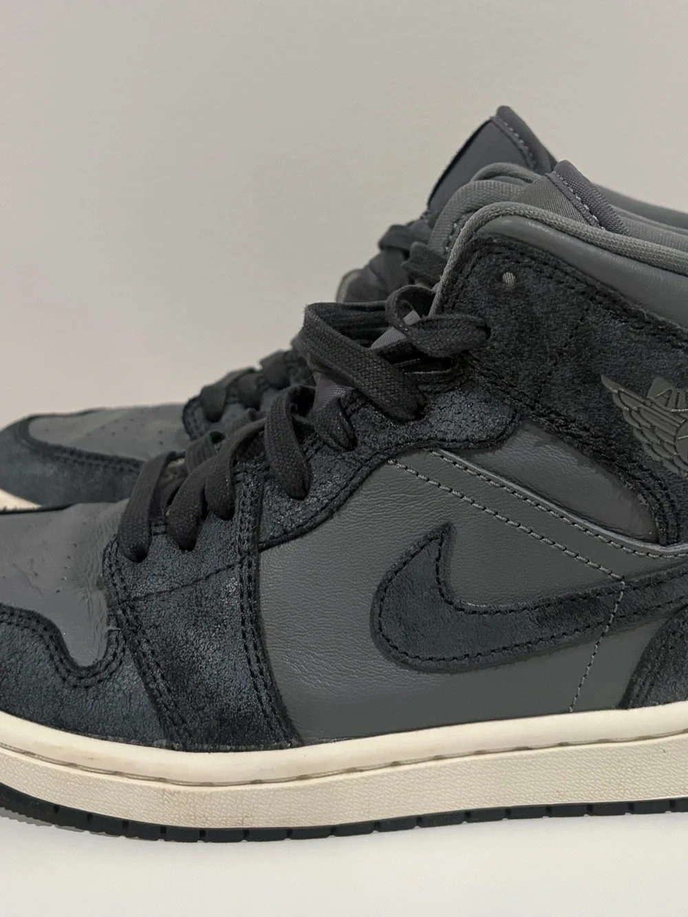 Nike Jordan Men's High-Top Sneakers - Gray